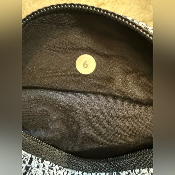 Lululemon Power Luxtreme Spray Jacquard White Black Pace Revival Crop Leggings - Picture 9 of 9